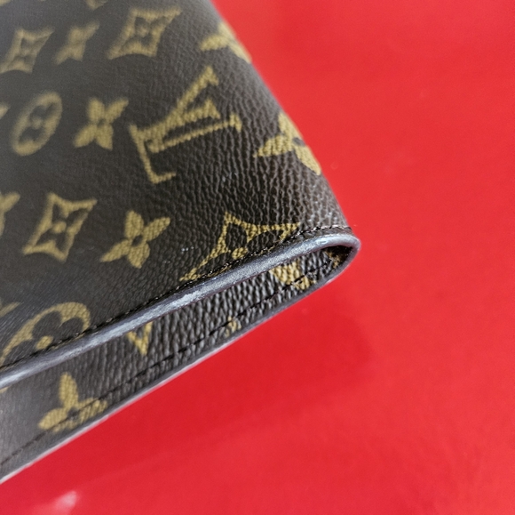 Louis Vuitton Vintage pouch - Picture 8 of 12